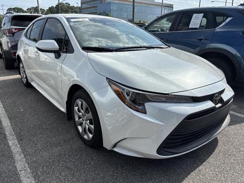 Wind Chill Pearl 2025 Toyota Corolla LE