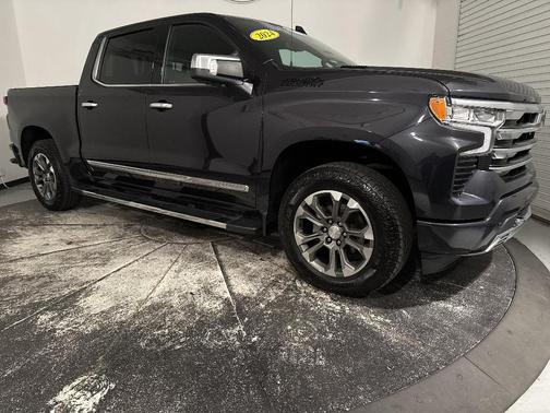 Dark Ash Metallic 2024 Chevrolet Silverado 1500 High Country