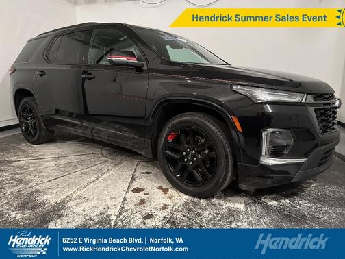 Mosaic Black Metallic 2023 Chevrolet Traverse Premier