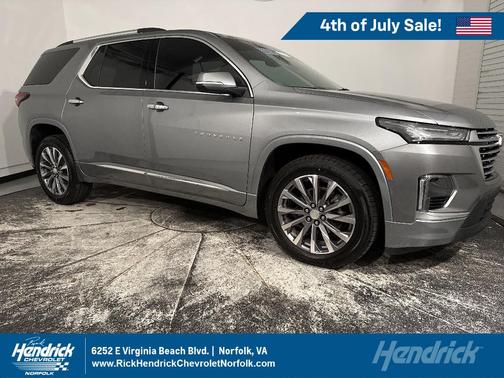 Sterling Gray Metallic 2023 Chevrolet Traverse Premier