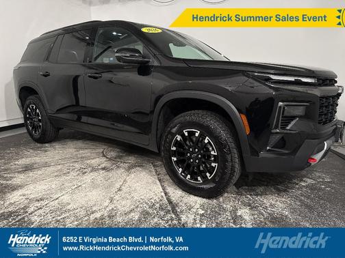Mosaic Black Metallic 2026 Chevrolet Traverse Z71