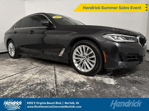 Black Sapphire Metallic 2021 BMW 540 i