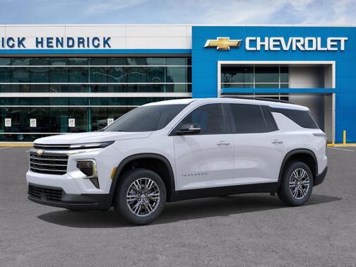 Summit White 2026 Chevrolet Traverse LT