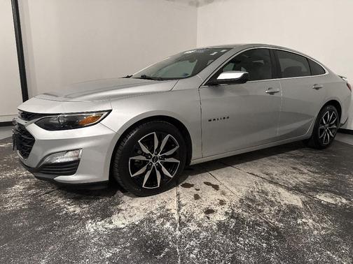 Silver Ice Metallic 2022 Chevrolet Malibu RS