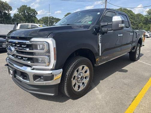 Agate Black 2025 Ford F-250 Lariat