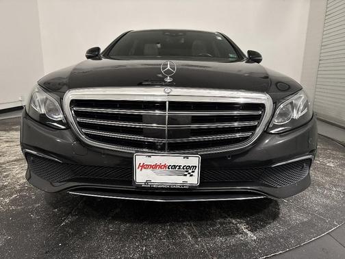 Obsidian Black Metallic 2017 Mercedes-Benz E-Class E 300 Luxury