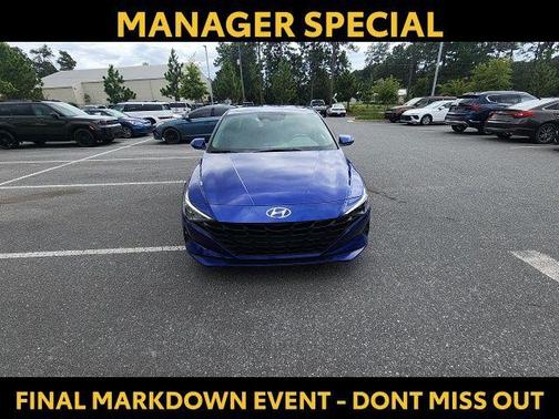 2023 Hyundai ELANTRA SE