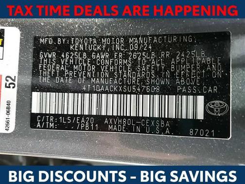 2025 Toyota Camry SE