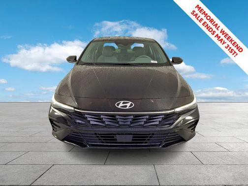 Abyss Black 2025 Hyundai ELANTRA SEL