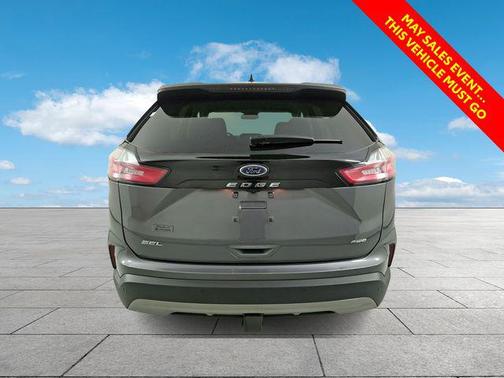 Carbonized Gray Metallic 2024 Ford Edge SEL