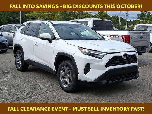 2024 Toyota RAV4 XLE