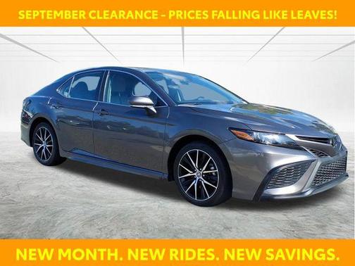 2024 Toyota Camry SE