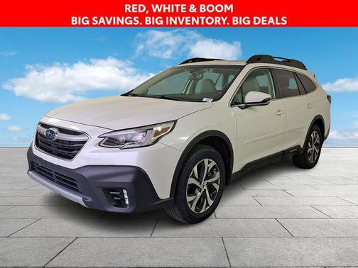 Crystal White Pearl 2022 Subaru Outback Limited