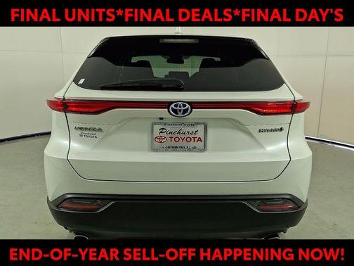 2022 Toyota Venza LE