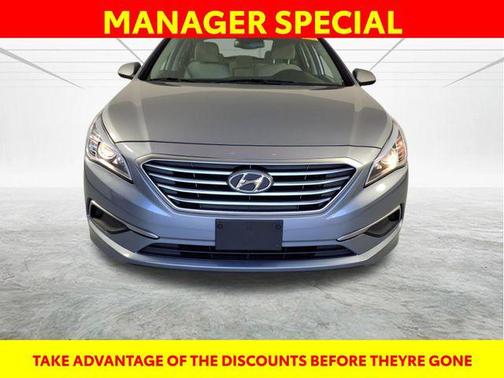 2016 Hyundai SONATA SE