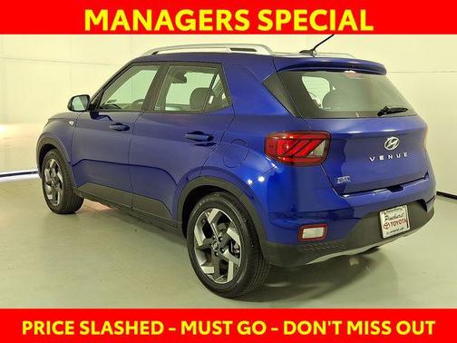 2024 Hyundai VENUE SEL