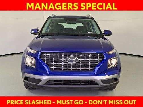 2024 Hyundai VENUE SEL