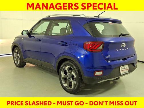 2024 Hyundai VENUE SEL