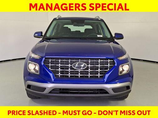 2024 Hyundai VENUE SEL