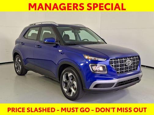 2024 Hyundai VENUE SEL