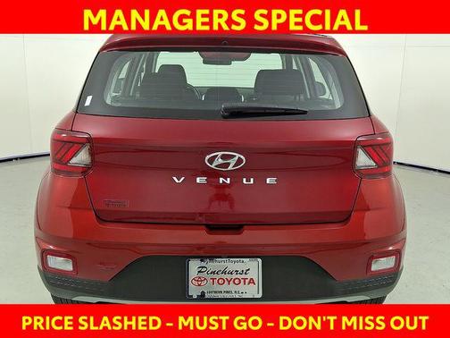 2024 Hyundai VENUE SEL