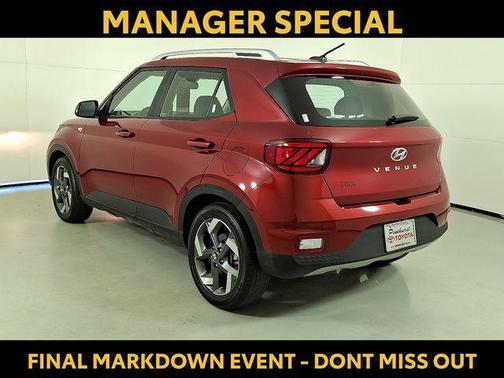 2024 Hyundai VENUE SEL