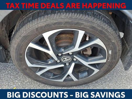 2018 Toyota C-HR XLE Premium