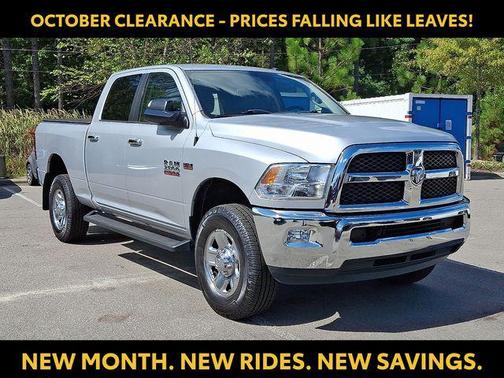 2017 RAM 2500 SLT Crew Cab 4x4 6'4' Box