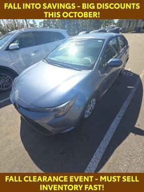 2022 Toyota Corolla LE