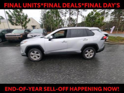 2024 Toyota RAV4 XLE