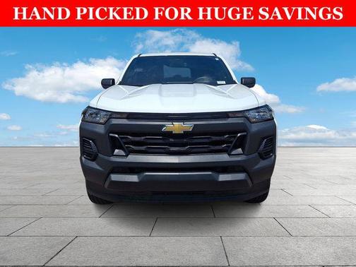Summit White 2023 Chevrolet Colorado WT