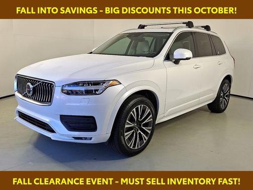 2021 Volvo XC90 T6 Momentum