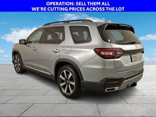 Lunar Silver Metallic 2025 Honda Pilot Touring 8-Passenger