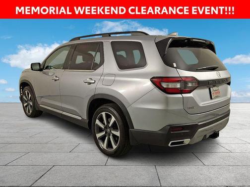 Lunar Silver Metallic 2025 Honda Pilot Touring 8-Passenger