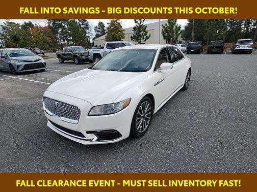 2017 Lincoln Continental Select