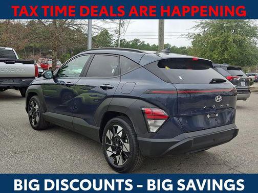 2025 Hyundai KONA SEL