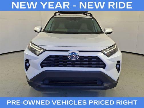 2022 Toyota RAV4 Hybrid XLE Premium