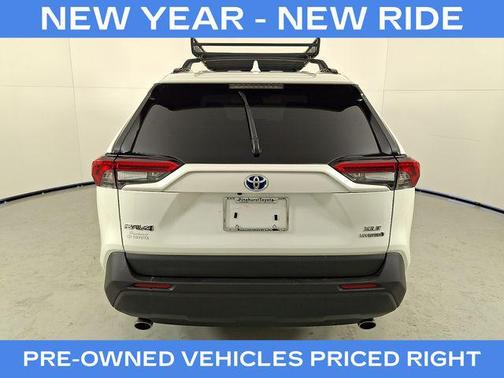 2022 Toyota RAV4 Hybrid XLE Premium