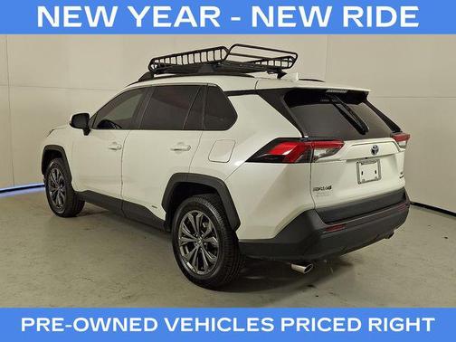 2022 Toyota RAV4 Hybrid XLE Premium