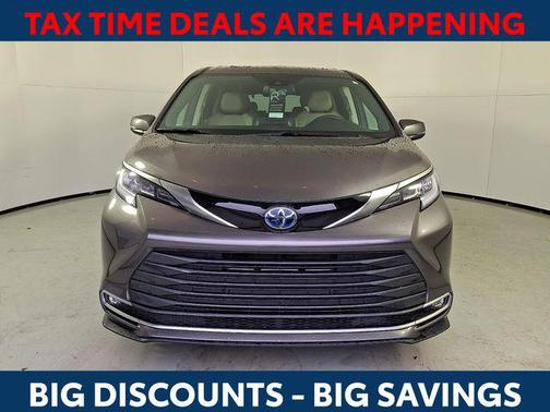 2024 Toyota Sienna Limited