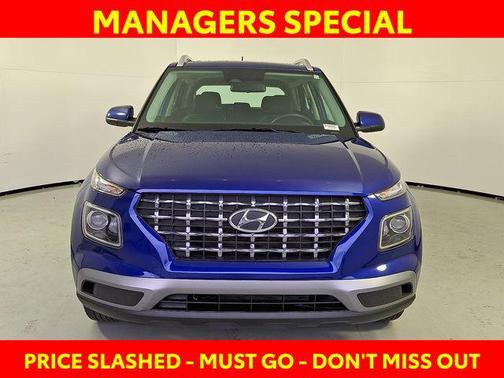 2025 Hyundai VENUE SEL