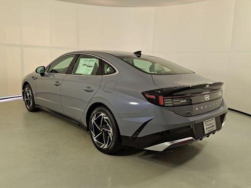 2026 Hyundai SONATA SEL