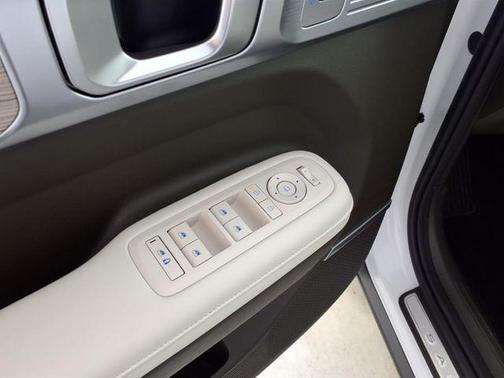 2025 Hyundai SANTA FE HEV Calligraphy