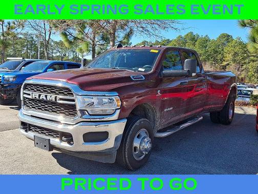 2021 RAM 3500 Tradesman Crew Cab 4x4 8' Box