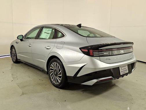 2026 Hyundai SONATA Hybrid SE