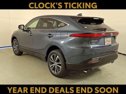 2022 Toyota Venza LE