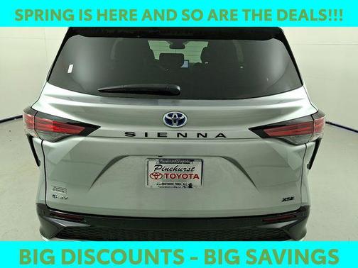 2025 Toyota Sienna XSE 7 Passenger