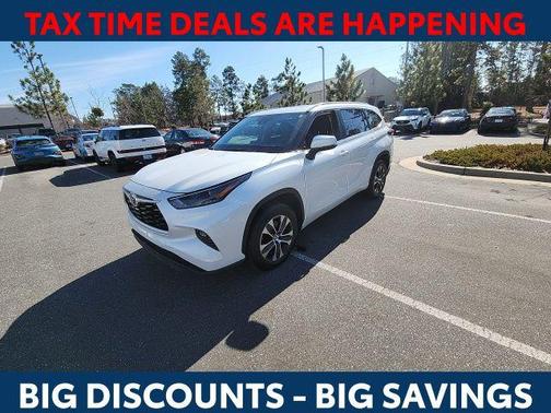 2024 Toyota Highlander XLE