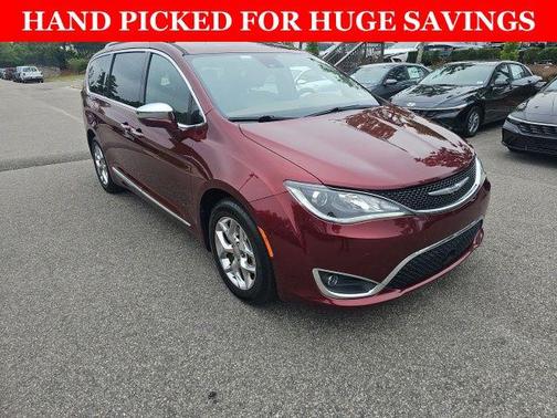Velvet Red Pearlcoat 2018 Chrysler Pacifica Limited