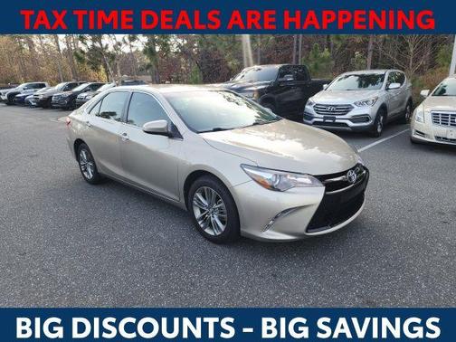 2016 Toyota Camry SE